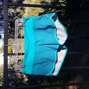 Lululemon heathered teal sz6 shorts